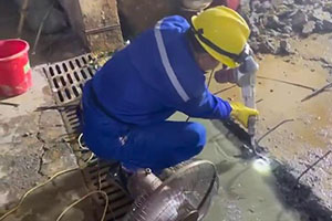 辽阳地下室伸缩缝堵漏施工视频